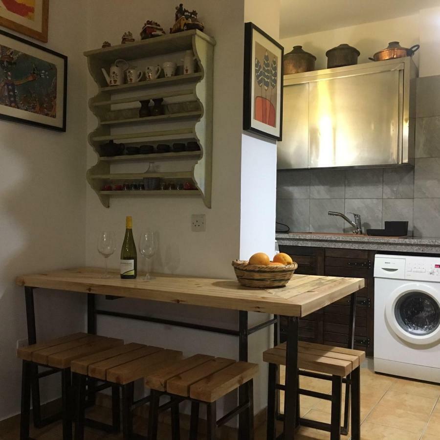 Mp Cozy Apartment Near The Sea Paphos Ngoại thất bức ảnh
